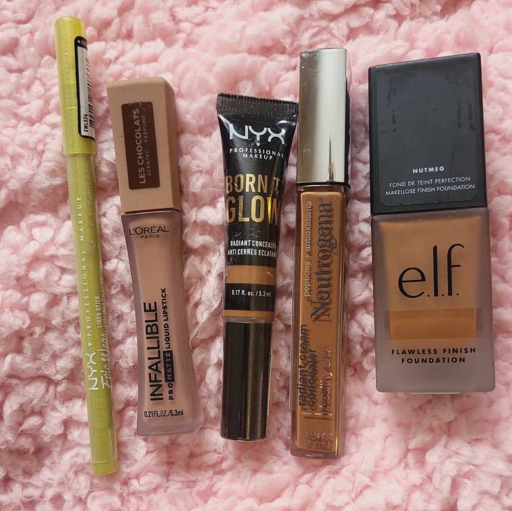 3 for 35 !  NWT makeup bundle